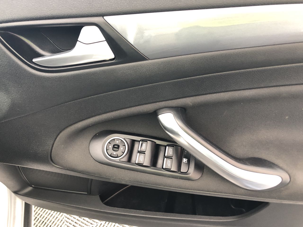 3.76 Carats Natural Amethyst Ring - 925 Silver