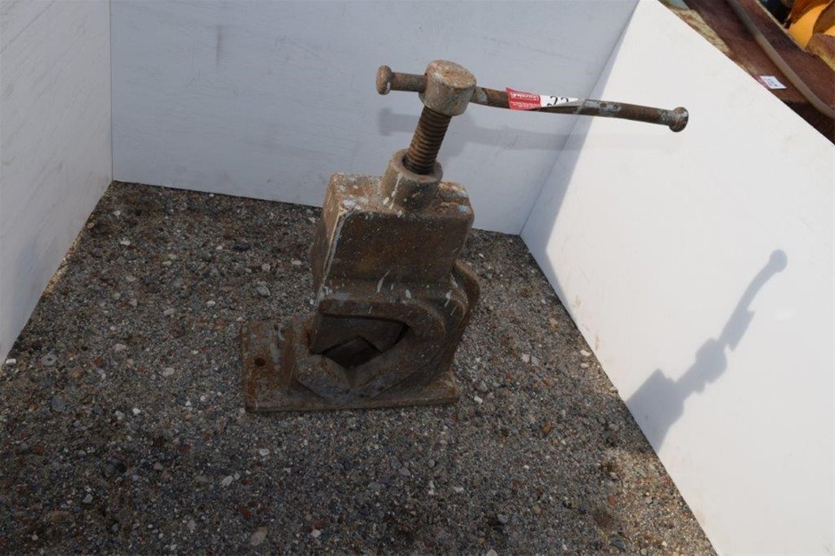 7-8mm Grade AB Black Mix Shape Pearl with Real Platinum Plated Bracelet