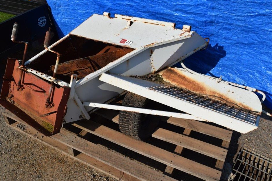 5-6mm Grade AB Black Mix Shape Pearl Bracelet.