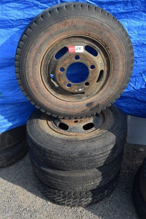 9-10mm Grade AB White Pearl Bracelet.