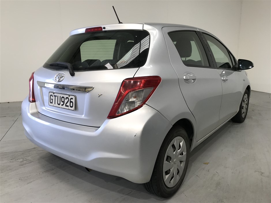 Classic 3mm Wide Stainless Steel Wheat Chain Necklace - 60cm (Yellow)