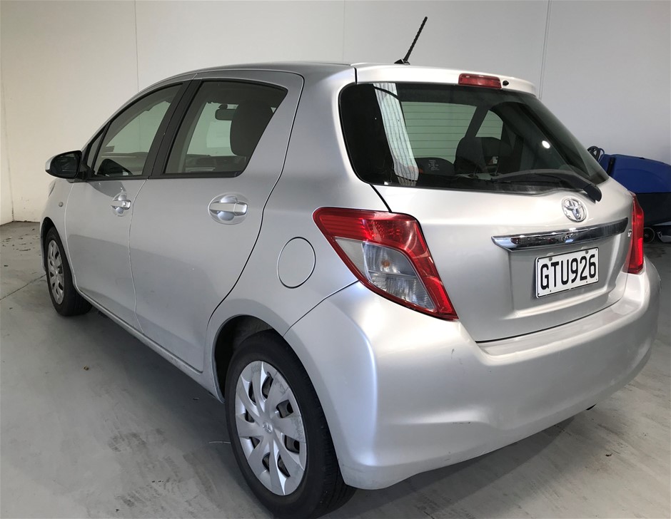 Solid 925 Sterling Silver Spinner Pendant 80+ Crystals by Swarovski®