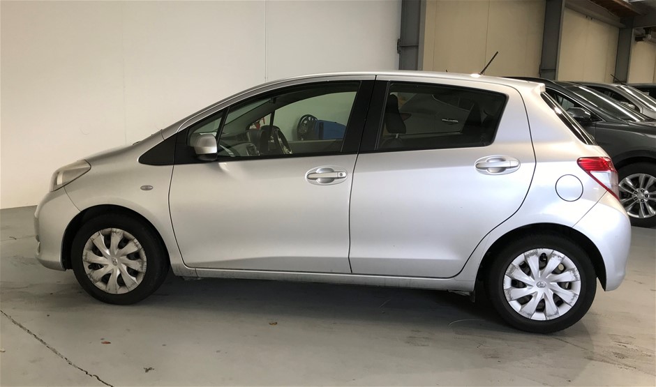 Purple Spinner Pendant Featuring 80+ Crystals - FITS PANDORA BRACELET