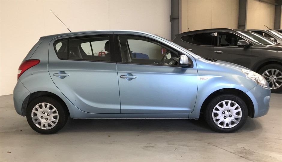 2001 Toyota Corolla Conquest AE112R Automatic Hatchback