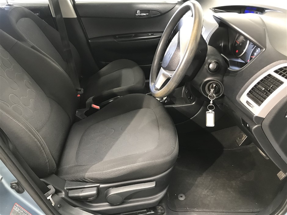 SIGNATURE FITNESS SF-3 1,500 Pound Capacity 3” x 3” Power Cage Squat Rack '