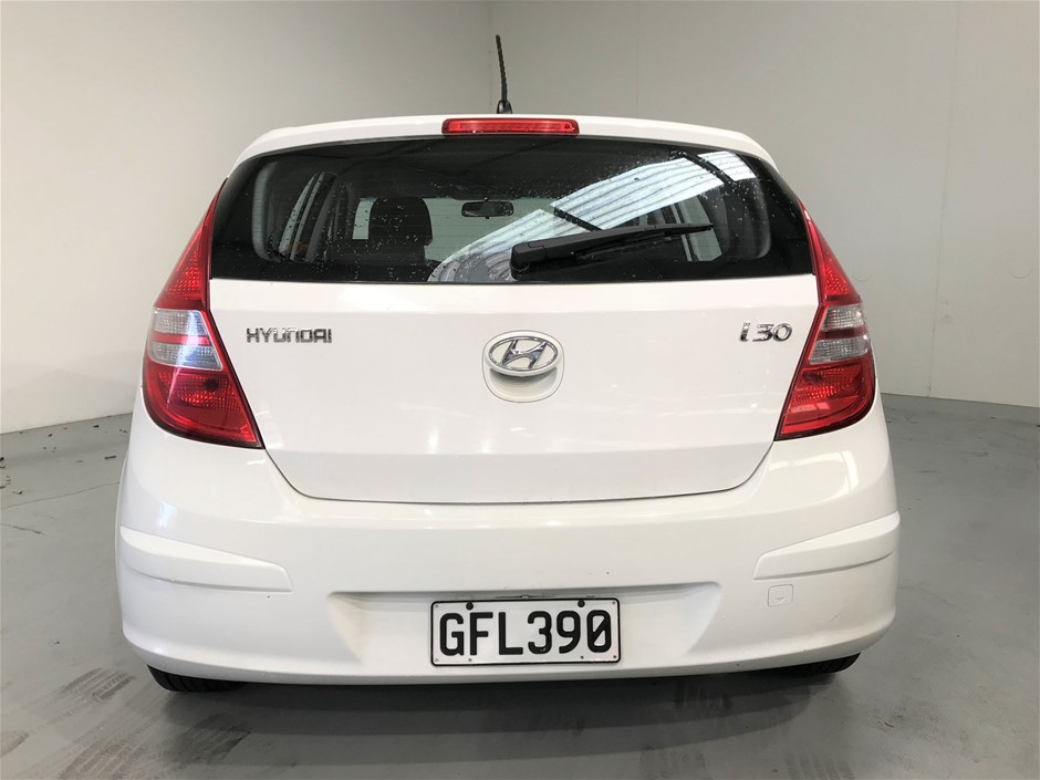 LEVIS Crew Neck Tee, 3 Pack, White, Size XX-Large.