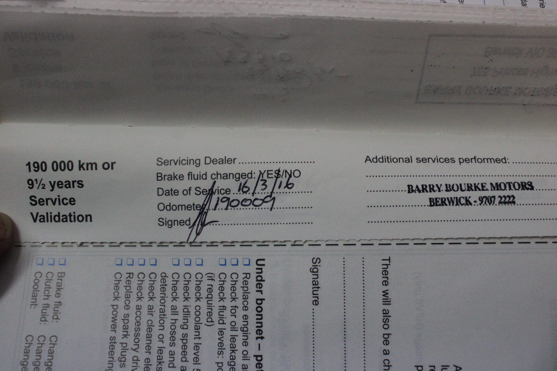 Waterproof  Watch Barrel Shaped Transparent Quartz Watch Popular