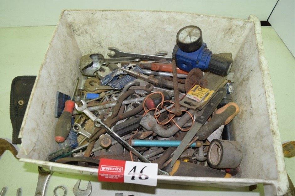 Smart Watch Men Women w/ Call Function AMOLED Fitness Watch w/ Heart Rate