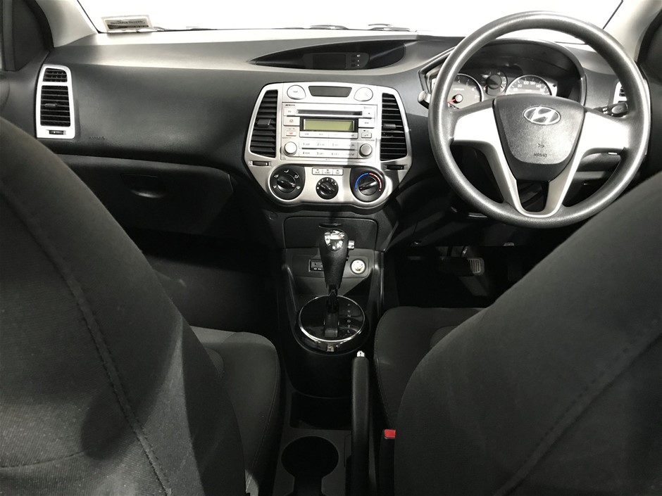 Jules Roy Pinot Noir 2024 (6x 750mL), France.