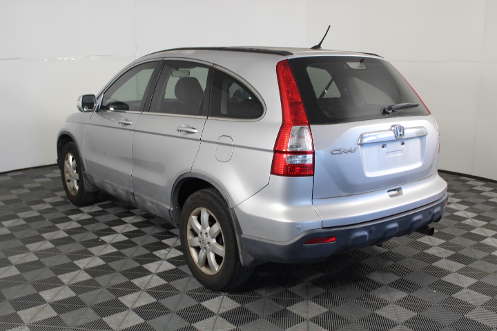 By The Vineyard Mixed Pack Pinot Grigio & Chardonnay (12x 750mL). SEA.