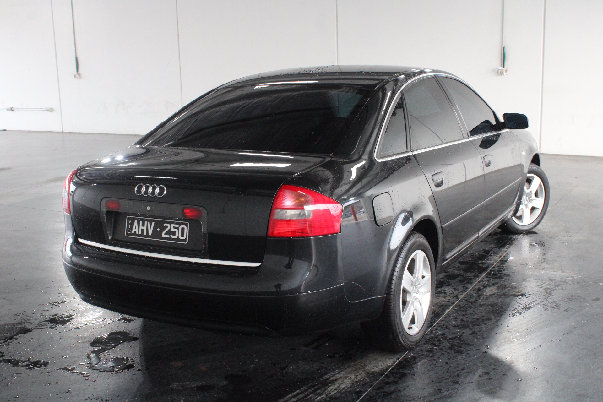 1/100 Scottdale gold bar unc