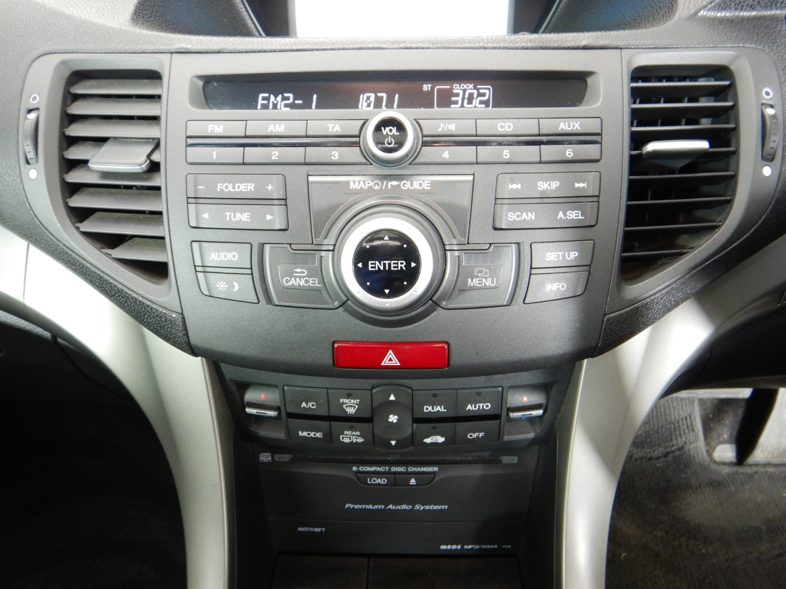 Pitchfork Chardonnay (6x 750mL).