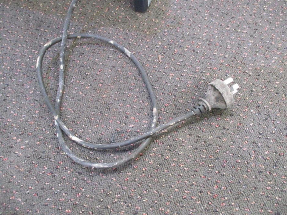 Mix Brand and Model Charger Adapters (Lot of 50)