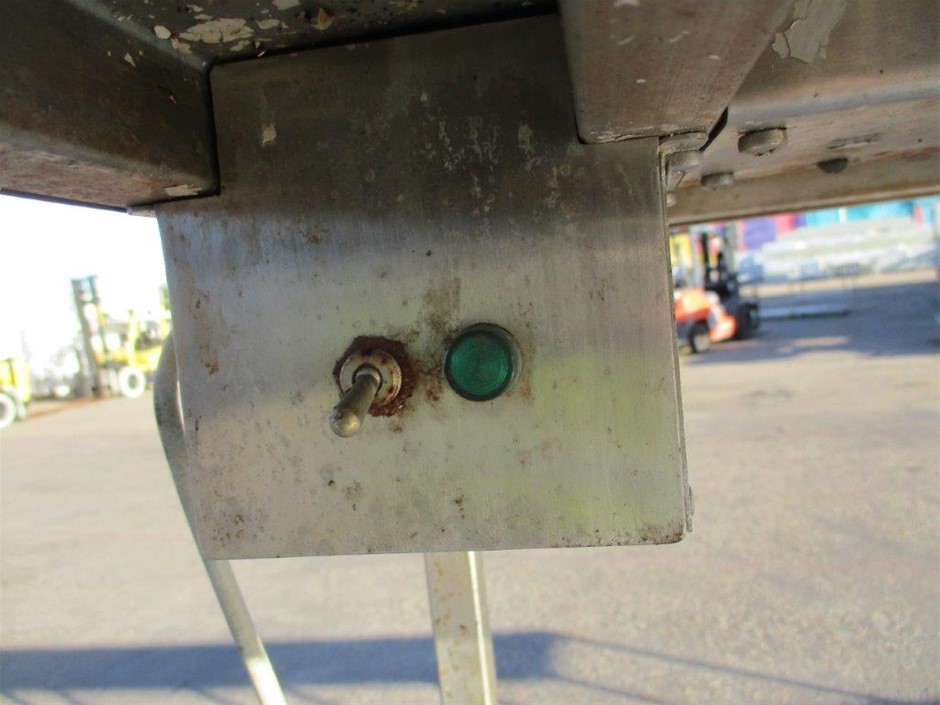 THIS COMPLETE CERTIFIED SET OF 7 X 1 TROY OZ "OLD AUSTRALIAN NOTE SERIES"