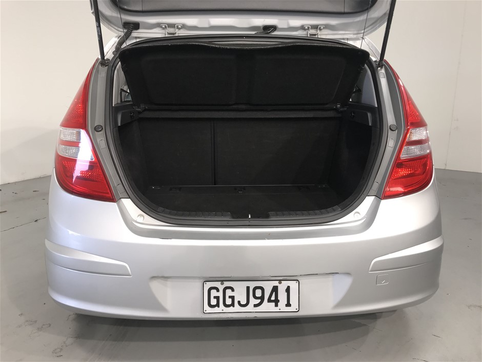 4 Carat round 4 white diamond each CVD Uncertified