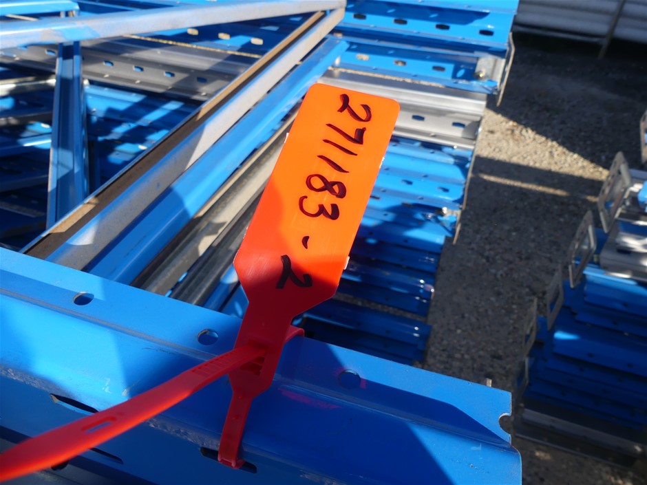 Vial full of Gold Leaf/Flake