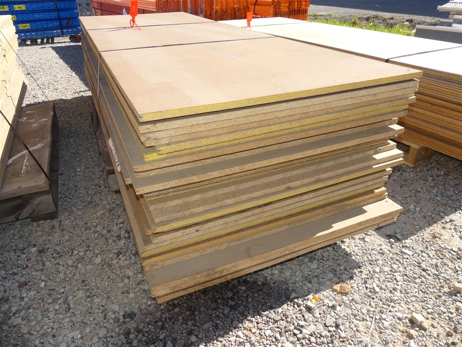 Stunning Aroma Perfume Necklace