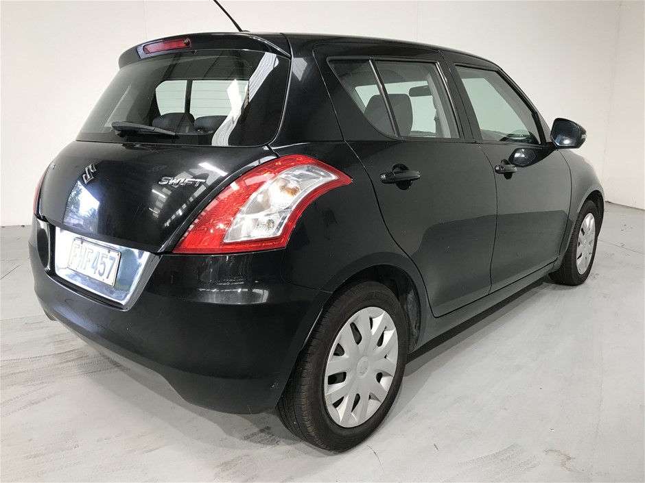 Waterproof  Watch Barrel Shaped Transparent Quartz Watch Popular