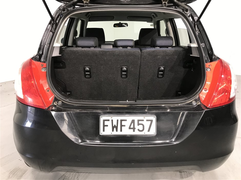 Approx 37 Ct of Loose Boulder Opal Chips (Coober Peby) In glass disp/bottle