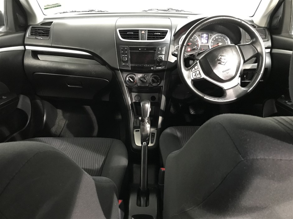 0.07 Carat round 2 white diamond