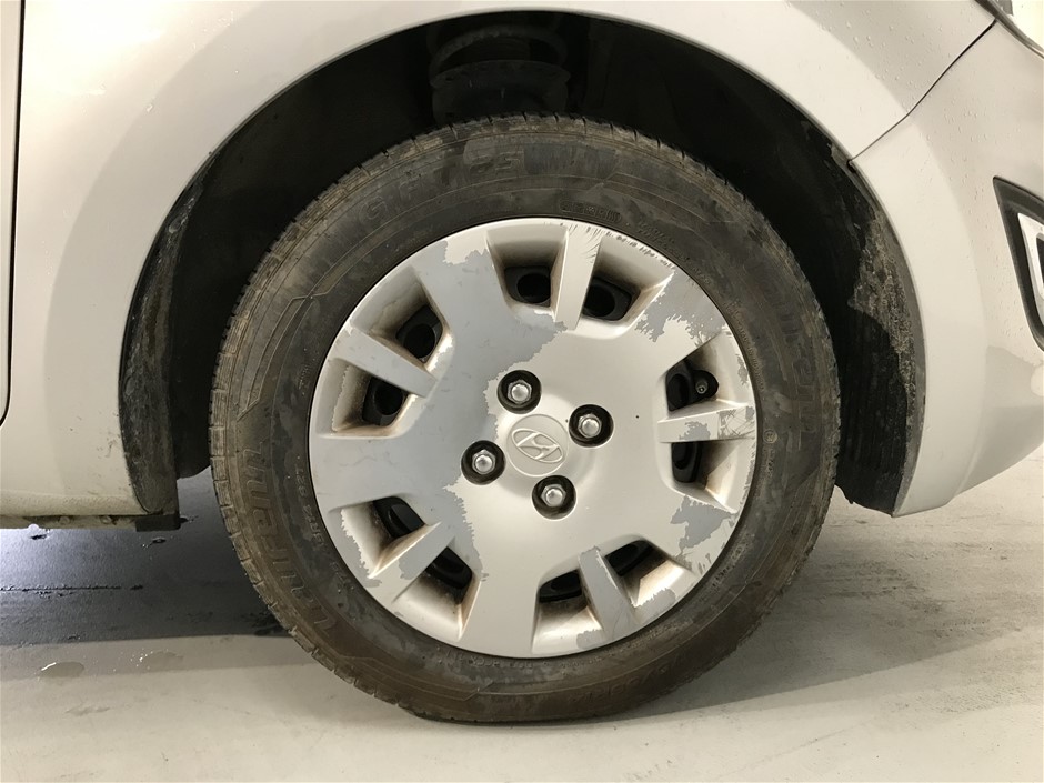 2.65 carat Natural white diamond various cut & shape Bulk plus gold foil