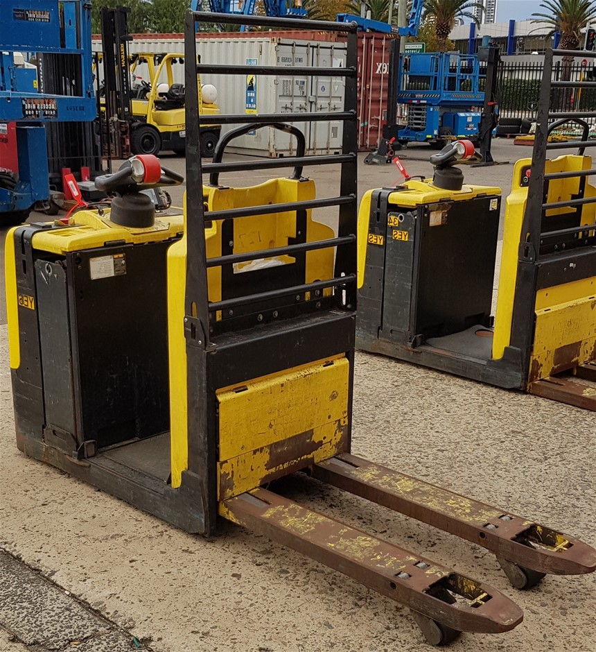 8sqft Top Grade Black Nappa Lambskin Leather Hide