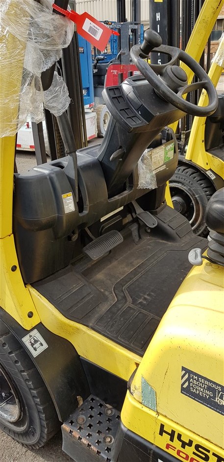 5sqft Top Grade Navy Colour NuBuck Lambskin Leather Hide