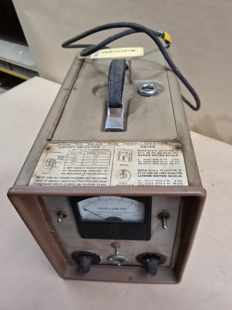 Tolsen Bricklaying Trowel (Plastic Handle)