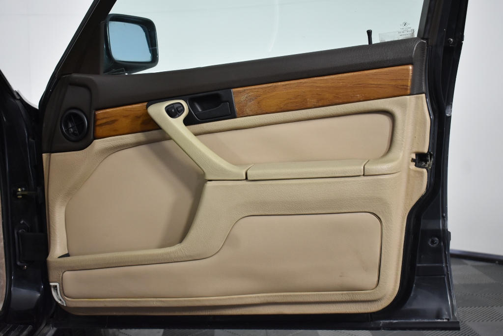 Vintage estate 18carat gold ring stamped 18ct