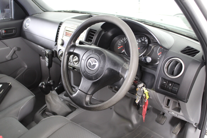 Squealing Pig Mid Strength Sauvignon Blanc (6x 750mL).