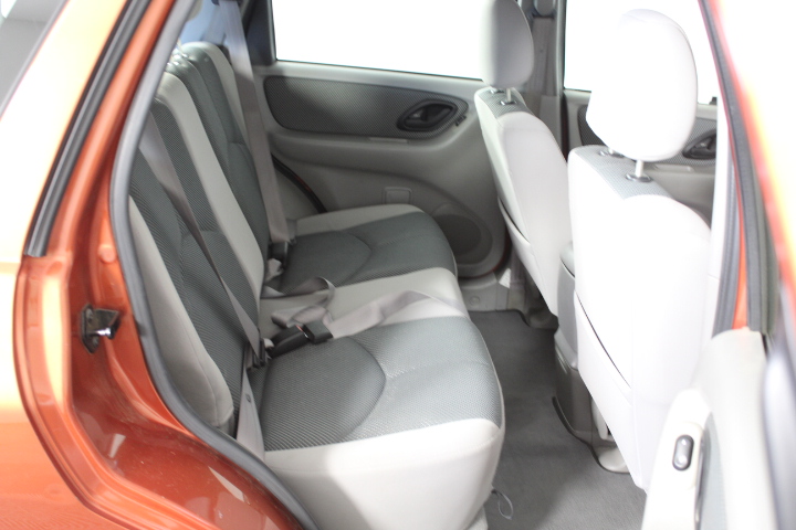 Ponte Prosecco DOC NV (6x 750mL). Italy