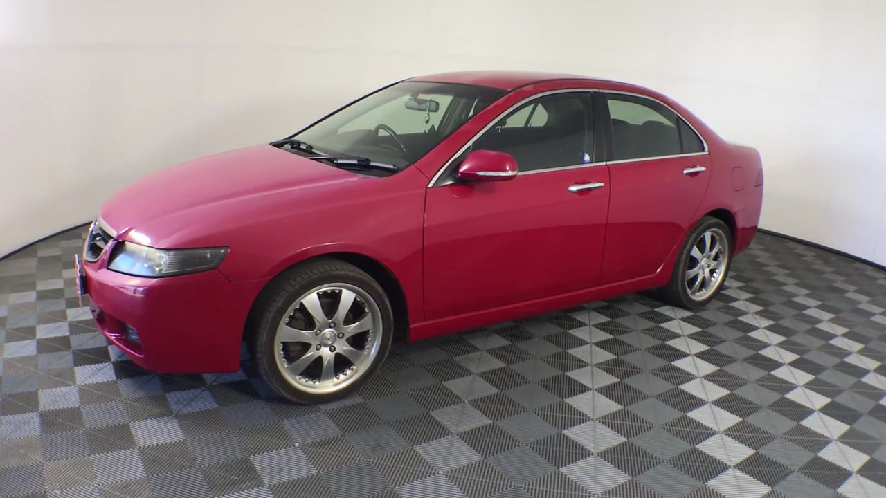 Wolf Blass Red Label Chardonnay Pinot Noir NV (6x 750mL).