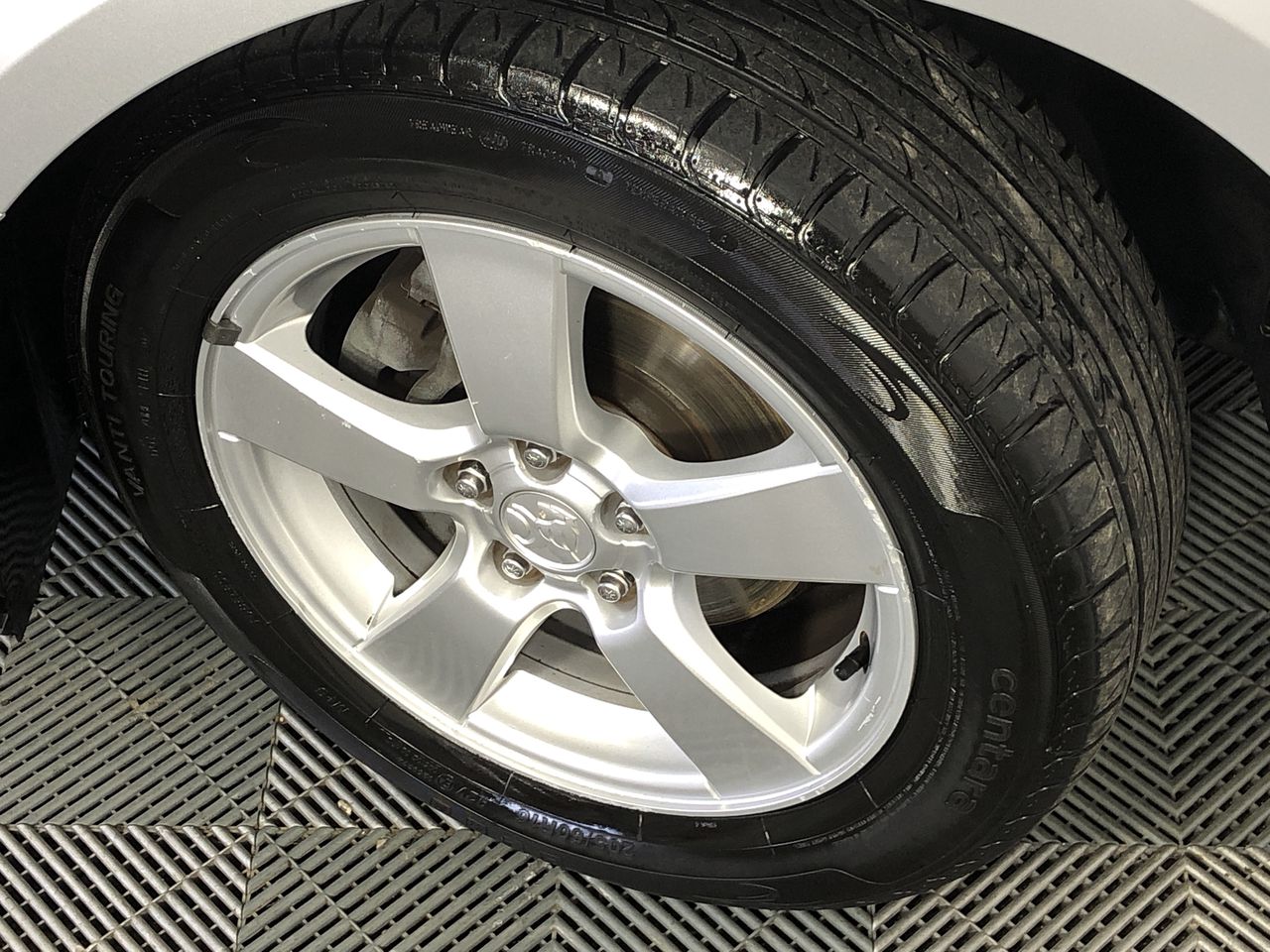 Bleeding Heart Chardonnay (12x 750mL) Adelaide Hills