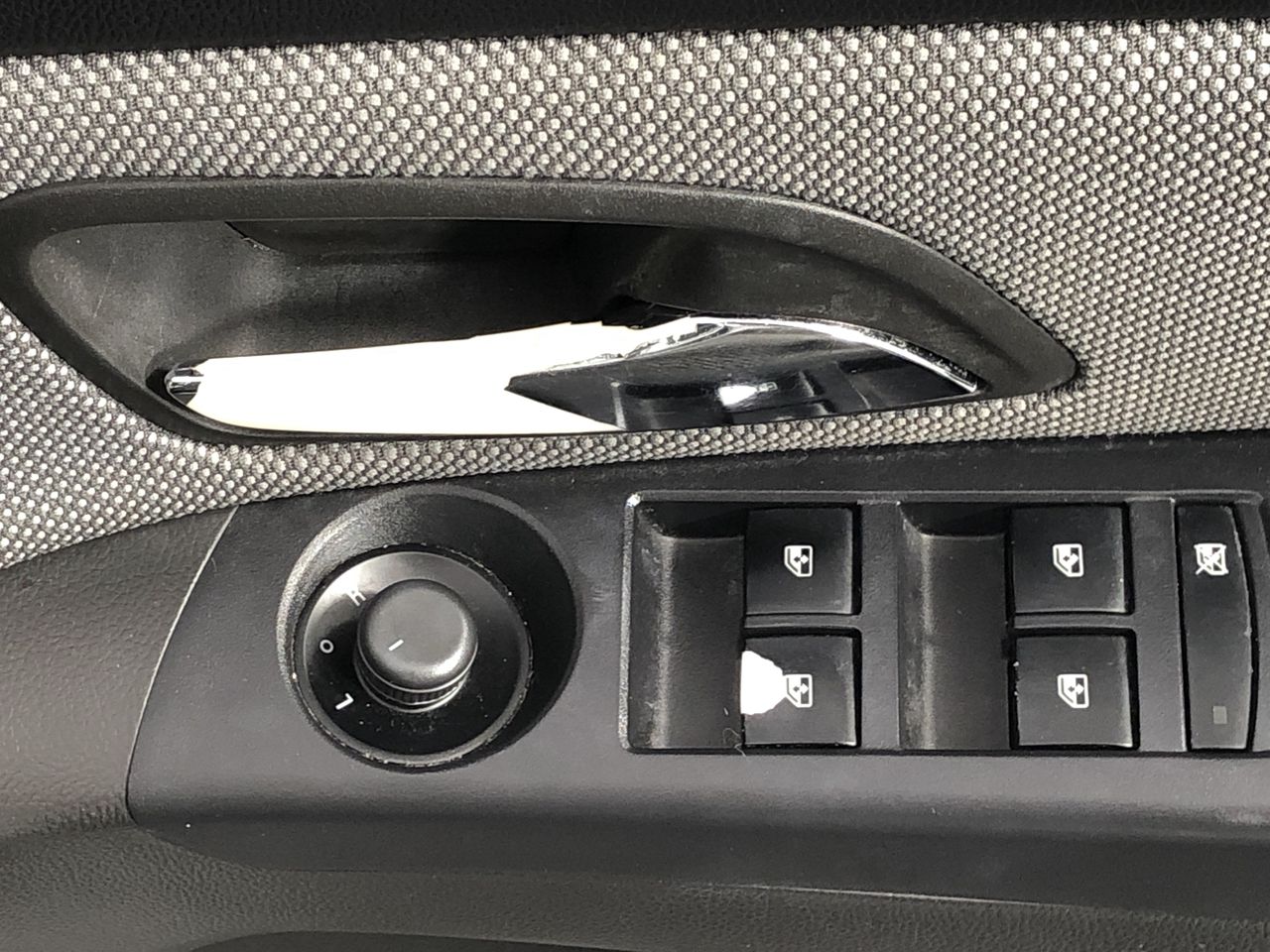 Brokenwood Cricket Pitch Red Cab Blend (6x 750mL).