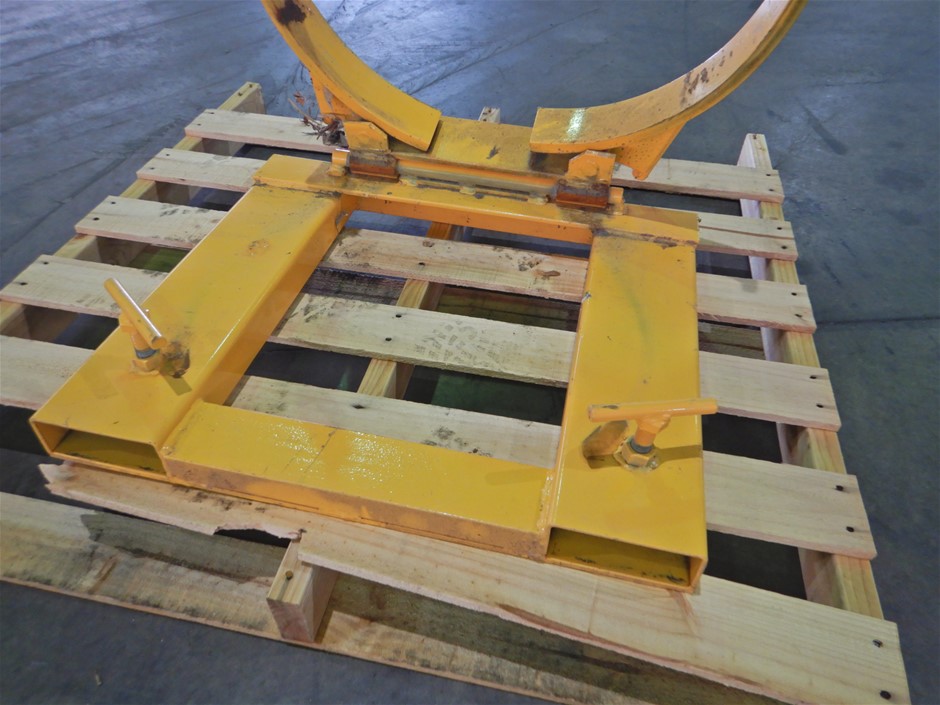 St Huberts The Stag Chardonnay (6x 750mL).