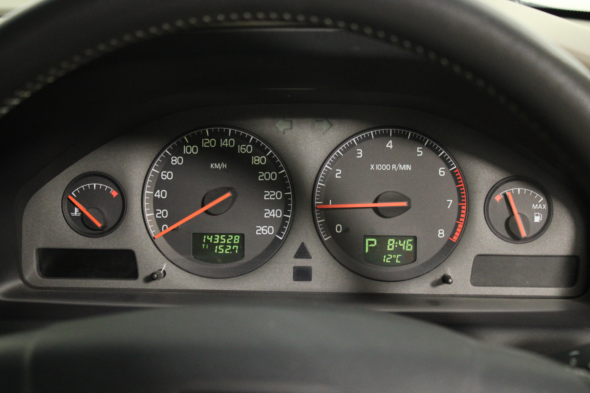 Pierre Delize Blanc De Blancs Brut NV (6x 750mL), France.