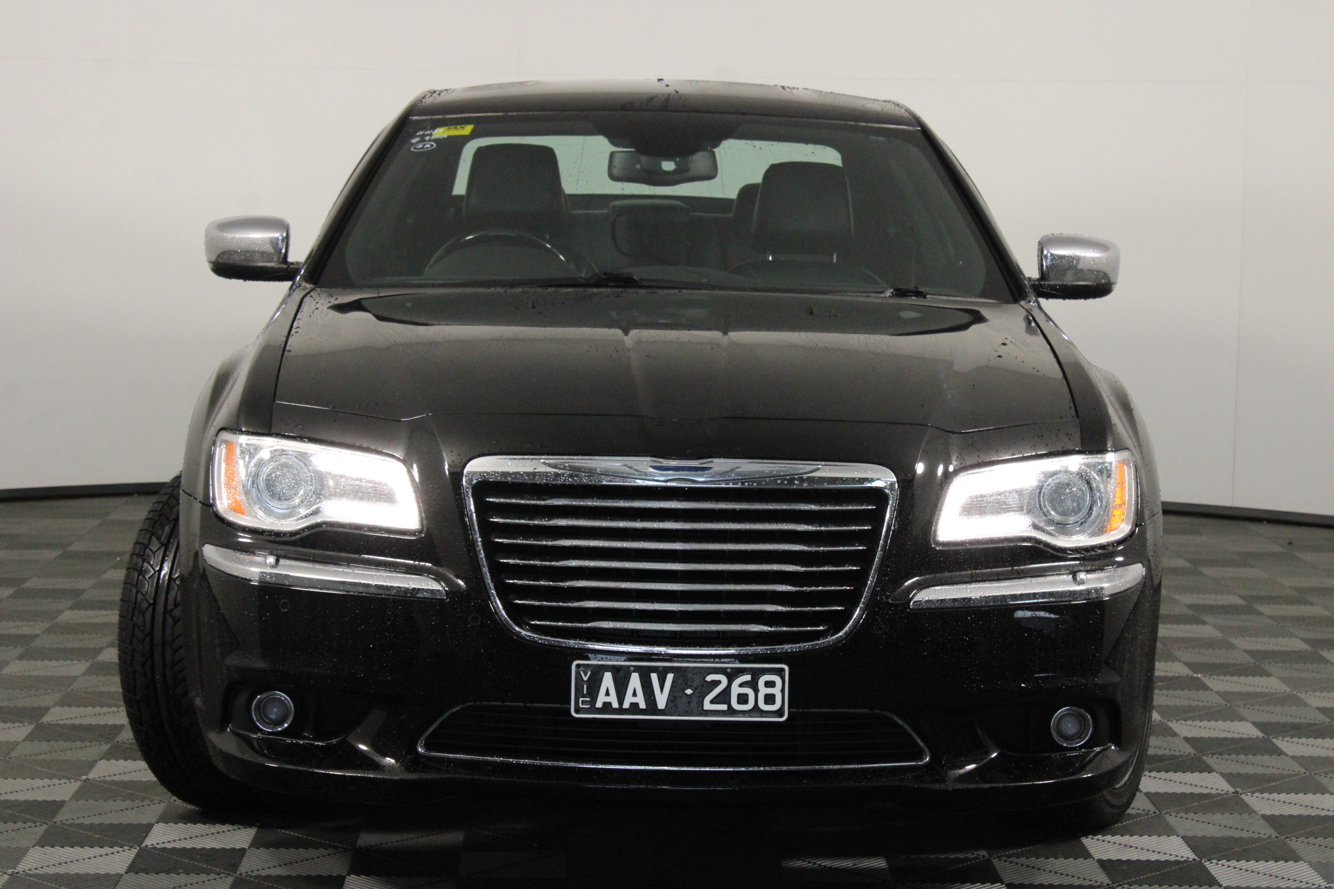 Duchesse De Paris Brut Blanc De Blancs NV (6x 750mL), France.