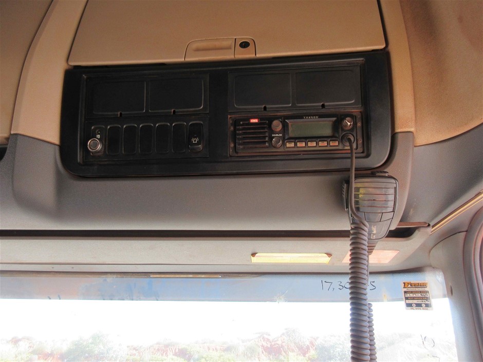 1 Cubic Yard Self Tipping Skip Bin To Suit Forklift(Unused)