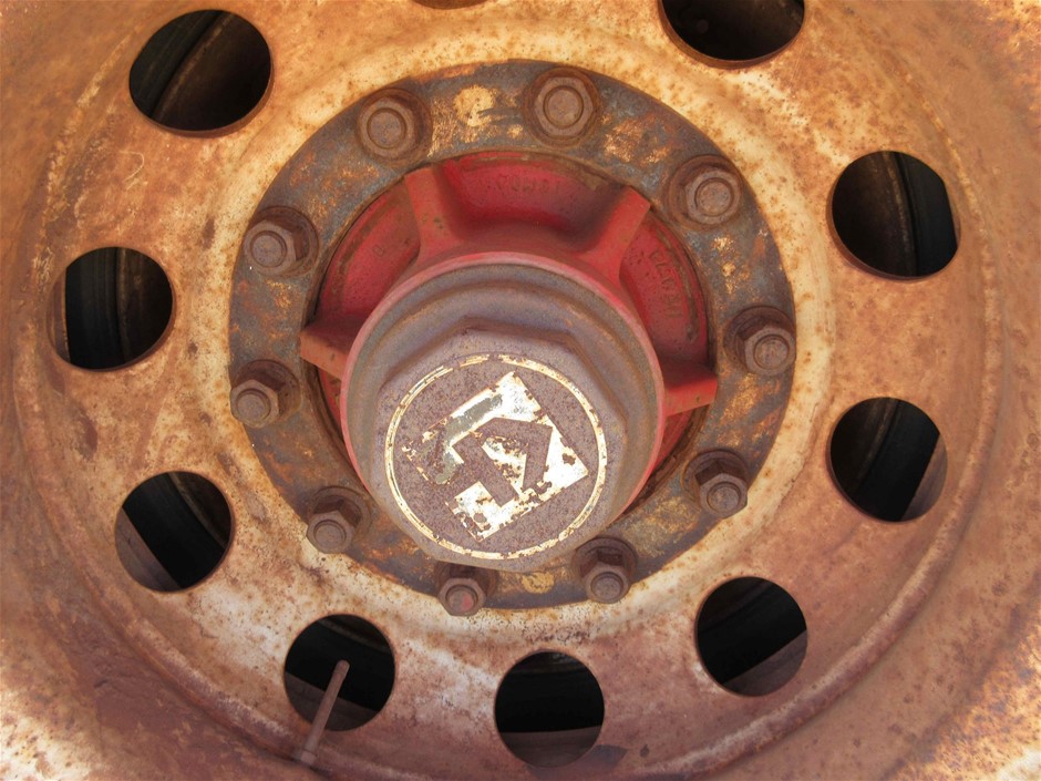 Large Levelling Bar (Unused),