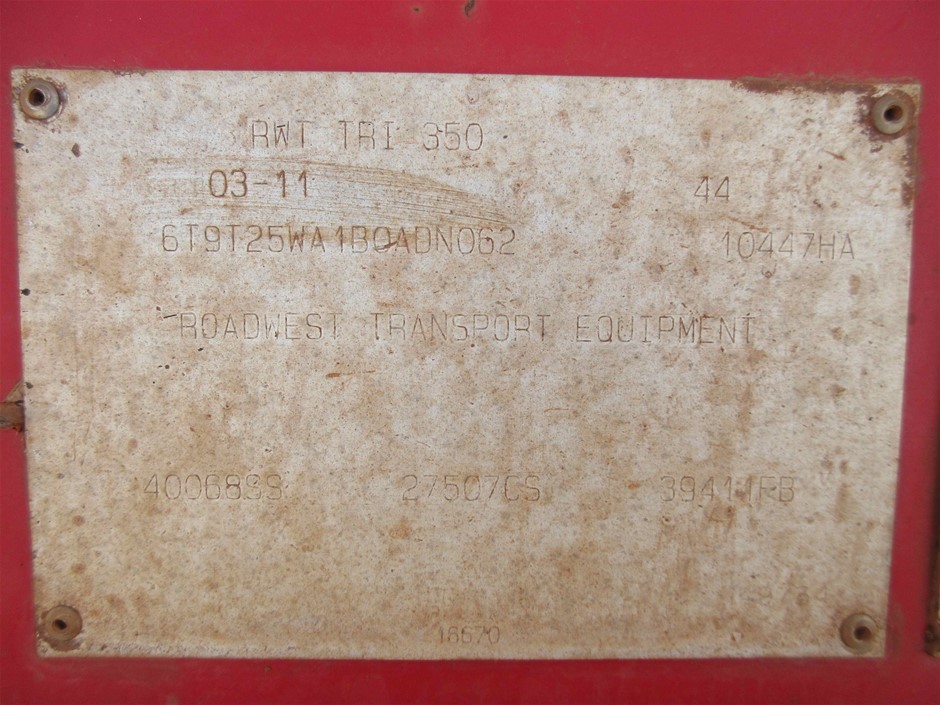 Activision Guitar Hero Gibson Wireless Guitar Controllers Bundle (Lot of 2)