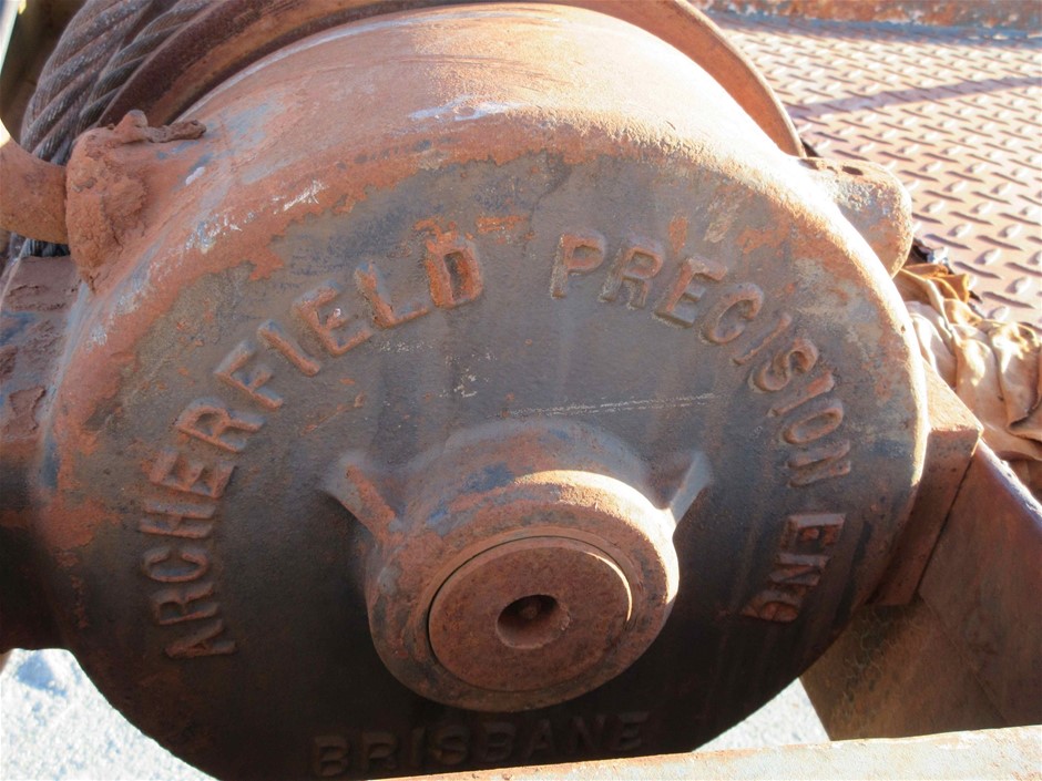 HILLS Premium 2 Tier Mobile Clothes Airer, Silver, Large.