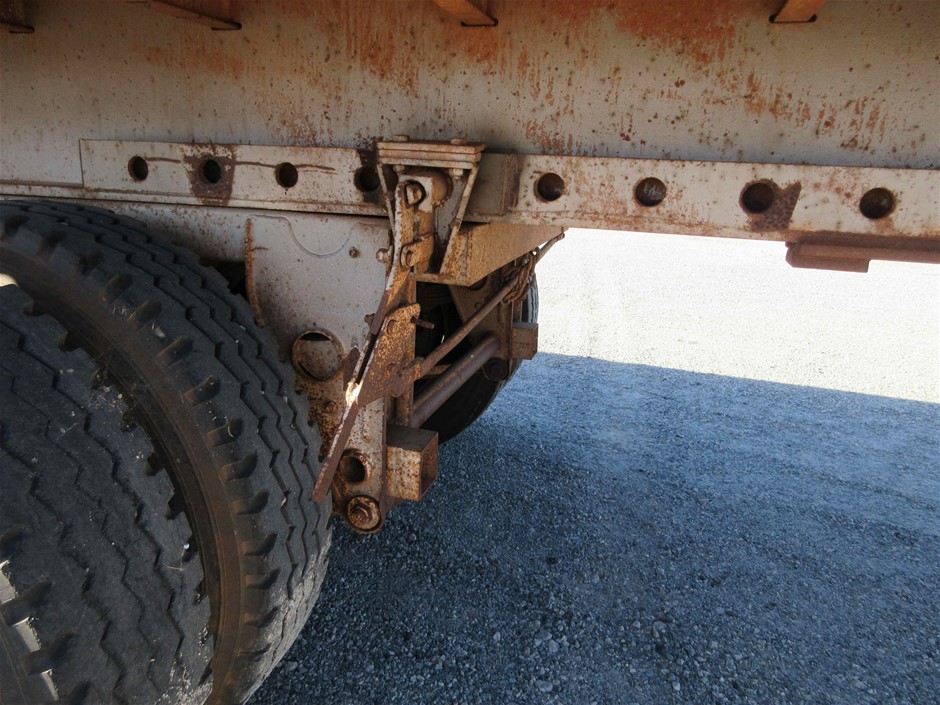 ZINUS Queen Bed Frame, Figari Bamboo and Metal White Bed Frame, Adjustable