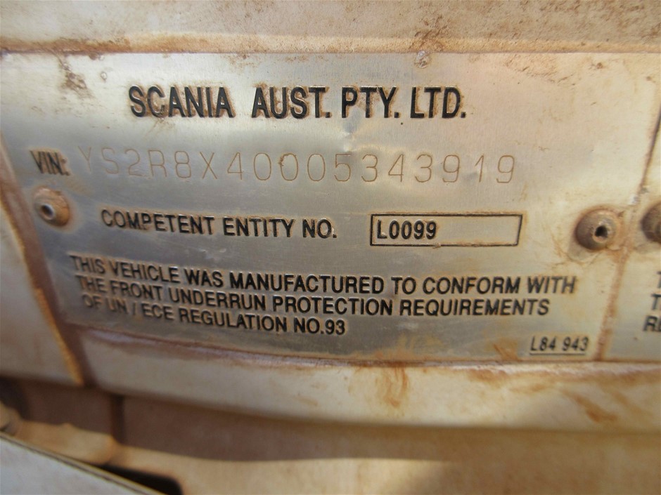 MELISSA & DOUG Wooden Cube Puzzle - Farm - 16 Pieces. NB: Not in original p