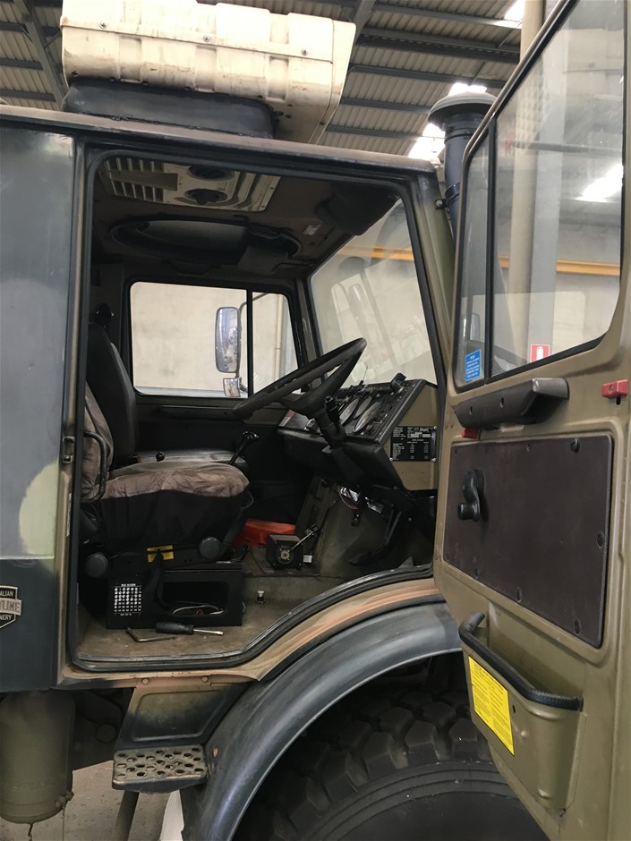 2 Carat round 2 white diamond each CVD Uncertified