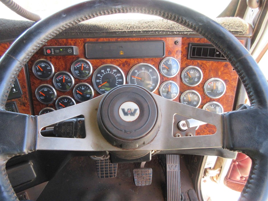 Lindeman's Bin 85 Pinot Grigio (6x 750mL). SEA.