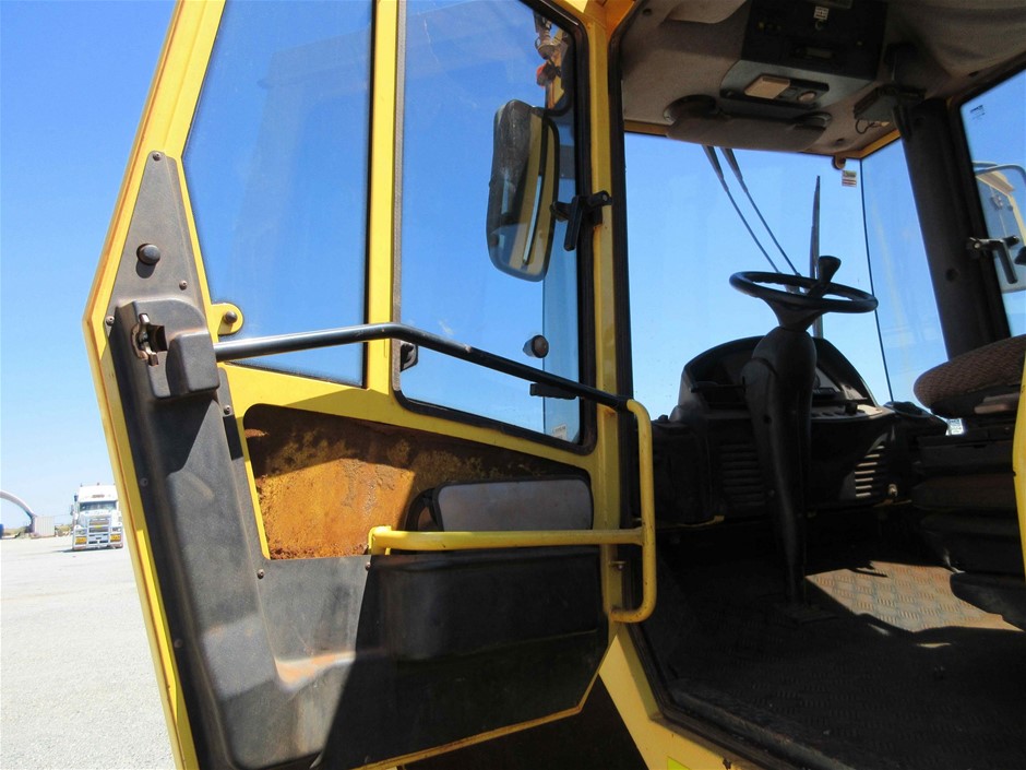 By The Vineyard Pinot Grigio (12x 750mL). SEA.