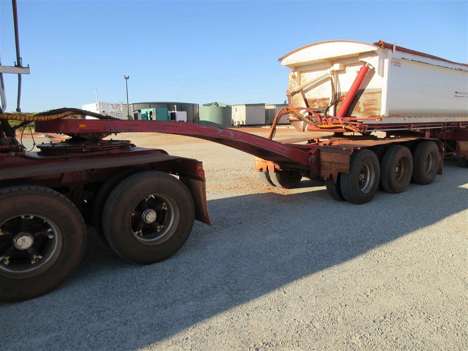 By The Vineyard Mixed Pack Pinot Grigio & Chardonnay (12x 750mL). SEA.