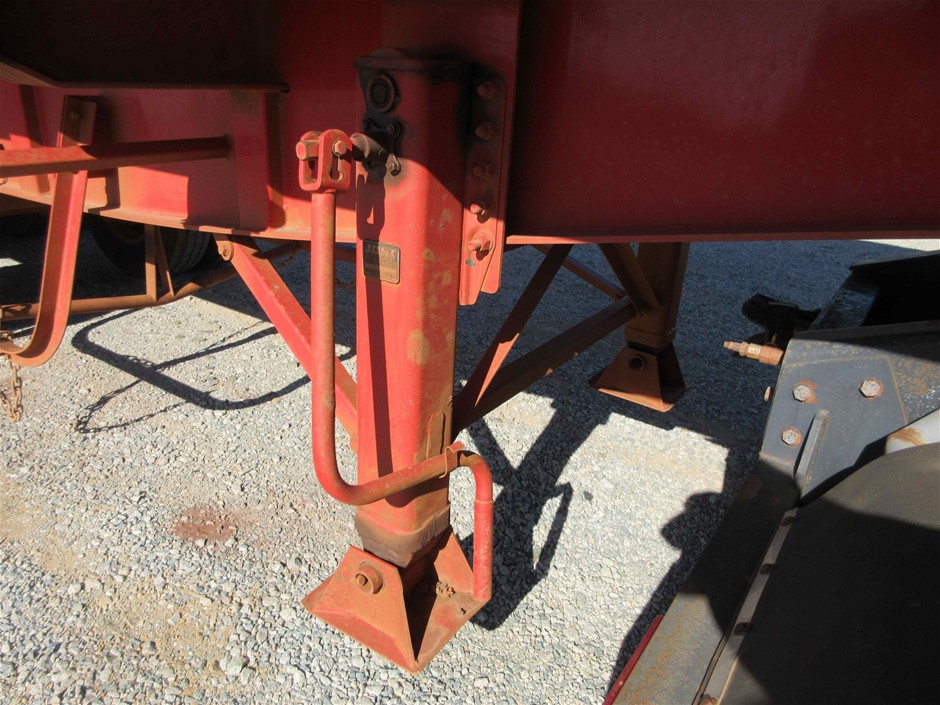 3.12ct Emerald Cut Emerald & 1.55ct Dia.F/VS Earrings 18K White Gold