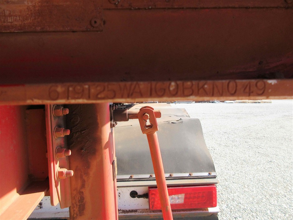 3.35ct Seventeen Stones Round Dia. Yellow/VS-SI Ring 18K White Gold