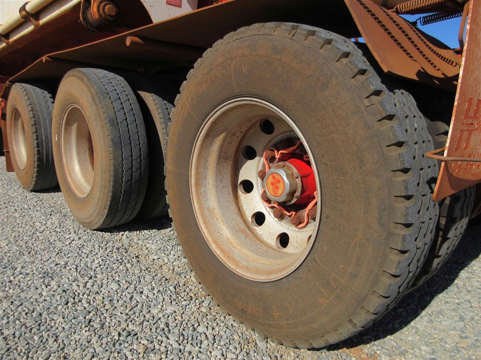 Acer TravelMate P645 series Laptop i5-5200U 4GBRAM 256GB Black